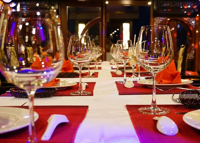  Oriental Sails Cruise Hạ Long