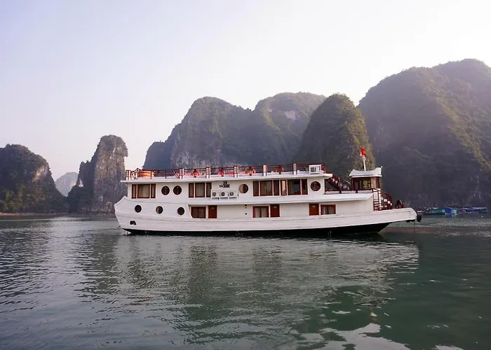 Oriental Sails Cruise  Hạ Long